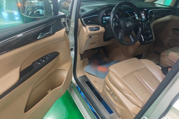 Used Buick GL8 2017 ES 28T Luxury Model China V Standard Driver Seat