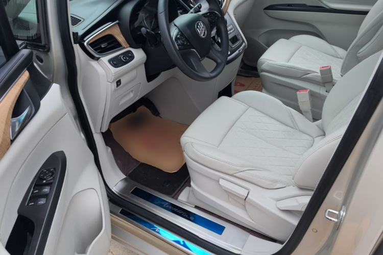 Used Buick GL8 2017 ES 28T Comfort Model China V Standard Driver Seat