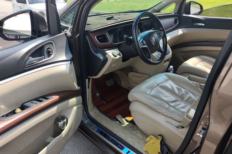 Used Buick GL8 2017 25S Prestige Version China V Standard Driver Seat