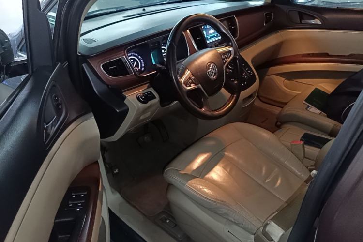 Used Buick GL8 2017 25S Luxury Version China V Standard Driver Seat