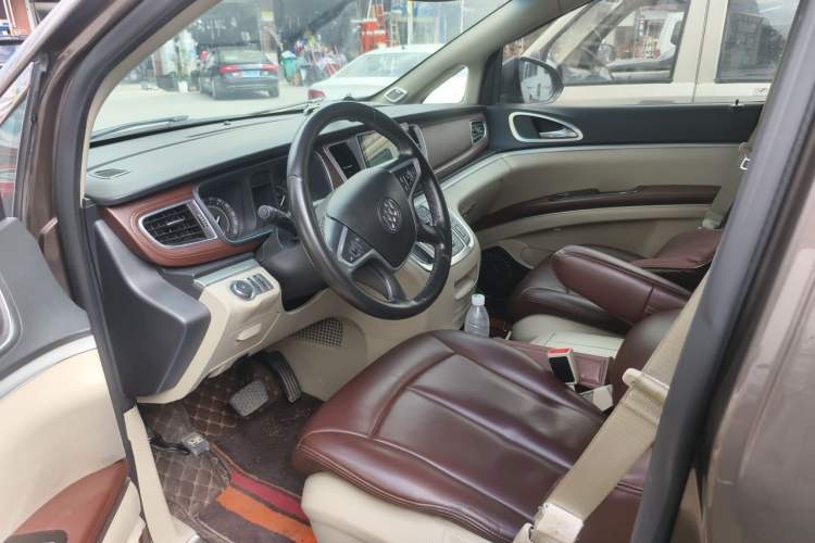 Used Buick GL8 2017 25S Luxury Version China V Standard Driver Seat