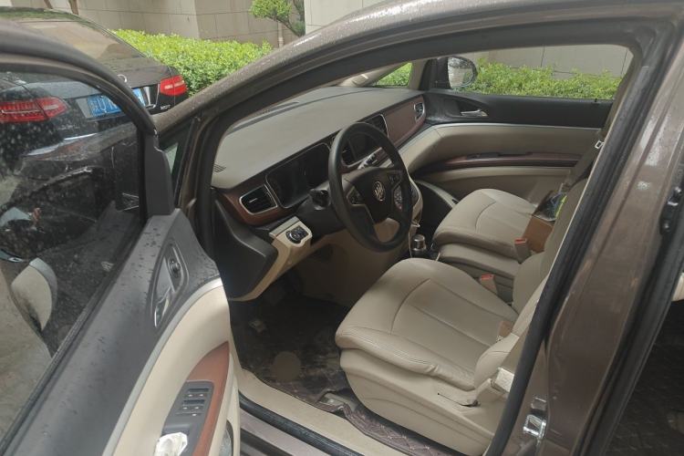 Used Buick GL8 2017 25S Comfort Version China V Standard Driver Seat