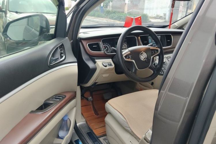 Used Buick GL8 2017 25S Luxury Version China V Standard Driver Seat