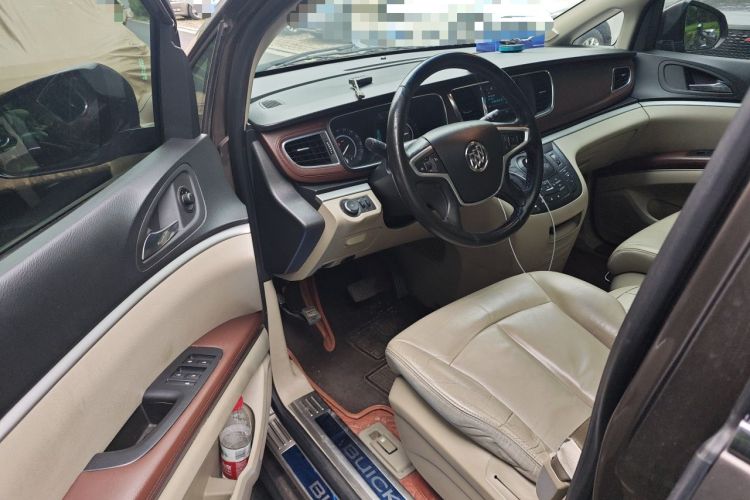 Used Buick GL8 2017 25S Luxury Version China V Standard Driver Seat