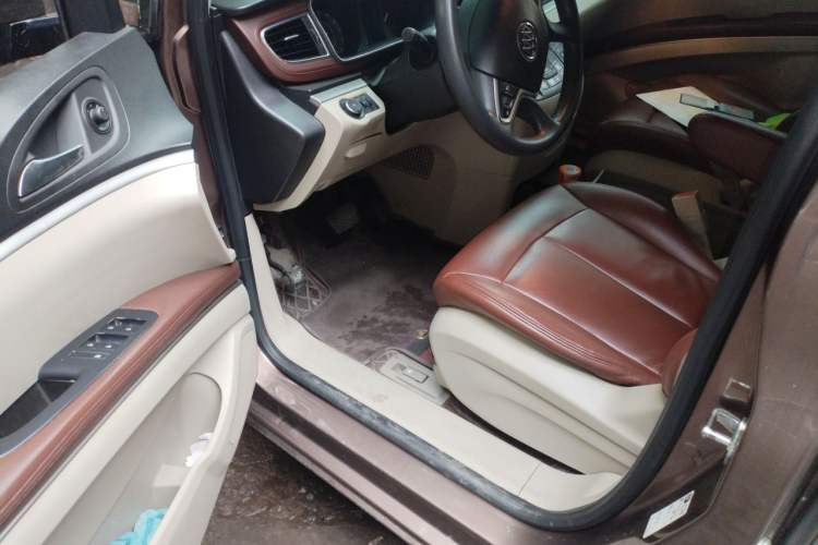 Used Buick GL8 2017 25S Comfort Version China V Standard Driver Seat