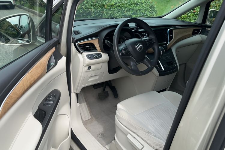 Used Buick GL8 2017 ES 28T Comfort Model China V Standard Driver Seat