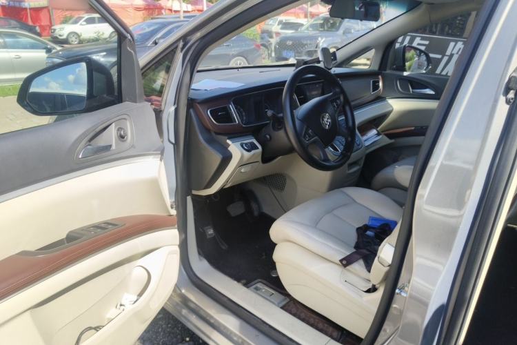 Used Buick GL8 2017 25S Comfort Version China V Standard Driver Seat