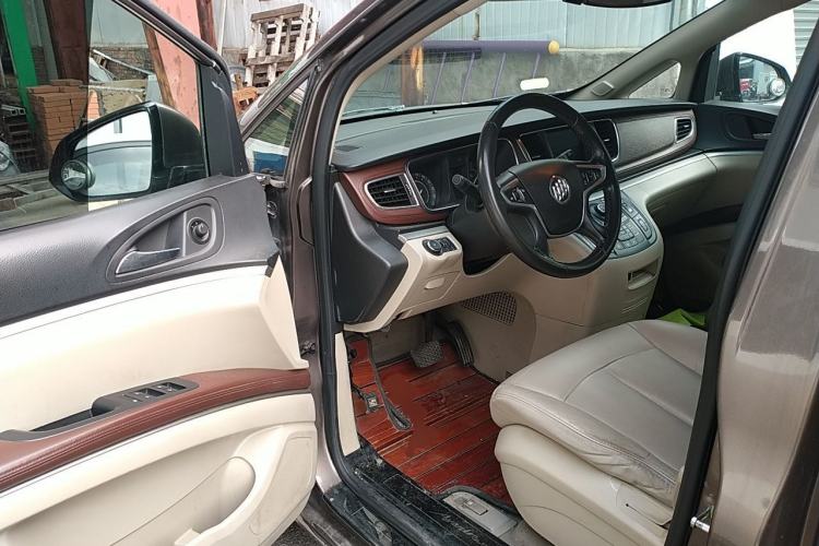 Used Buick GL8 2017 25S Luxury Version China V Standard Driver Seat