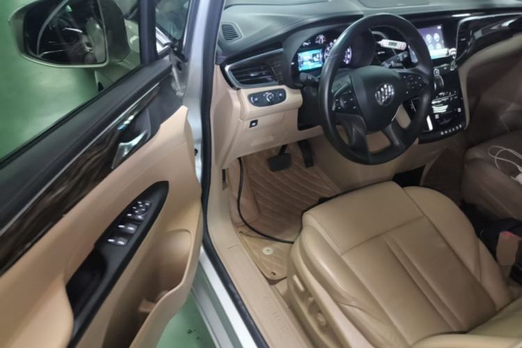Used Buick GL8 2017 ES 28T Luxury Model China V Standard Driver Seat