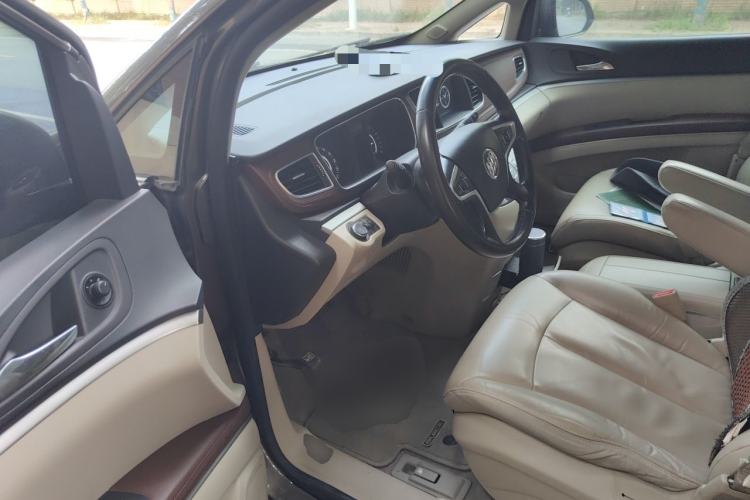 Used Buick GL8 2017 25S Luxury Version China V Standard Driver Seat