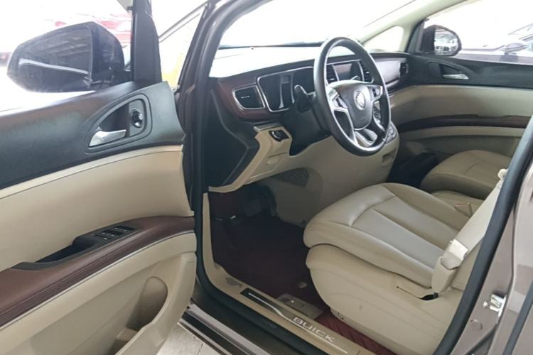 Used Buick GL8 2017 25S Prestige Version China V Standard Driver Seat