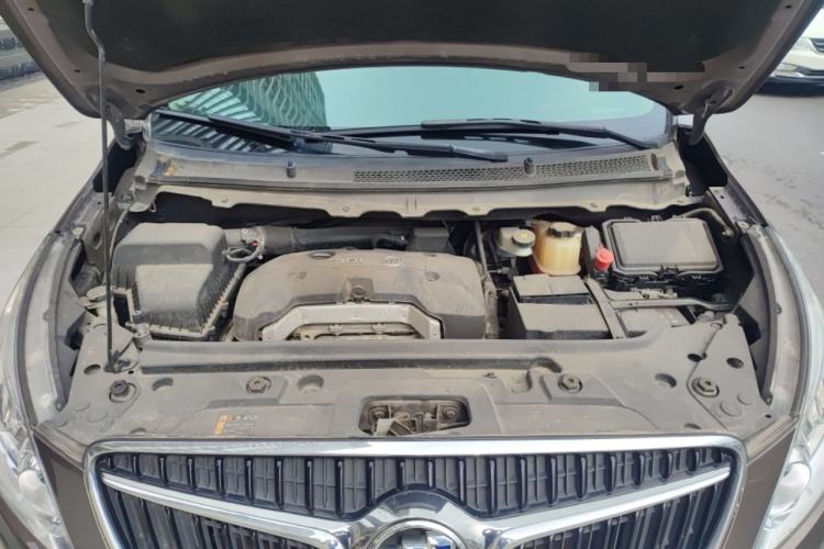 Used Buick GL8 2017 25S Prestige Version China V Standard Engine Bay