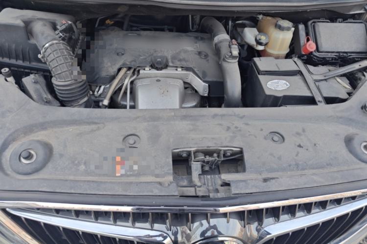 Used Buick GL8 2017 ES 28T Comfort Model China V Standard Engine Bay