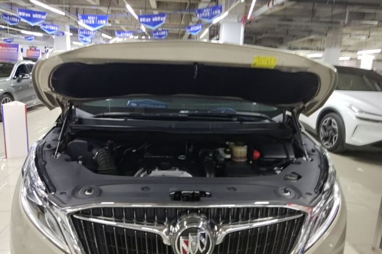 Used Buick GL8 2017 ES 28T Comfort Model China V Standard Engine Bay