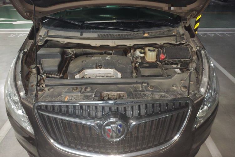 Used Buick GL8 2017 25S Prestige Version China V Standard Engine Bay