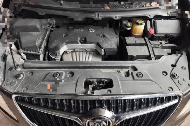 Used Buick GL8 2017 25S Luxury Version China V Standard Engine Bay