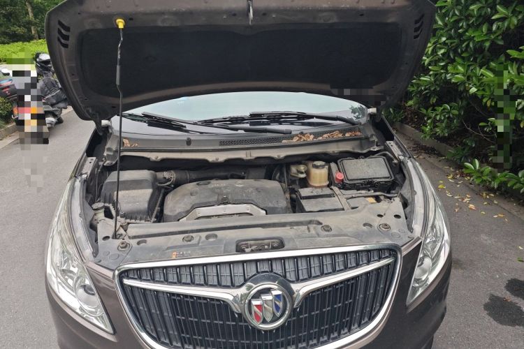 Used Buick GL8 2017 25S Luxury Version China V Standard Engine Bay