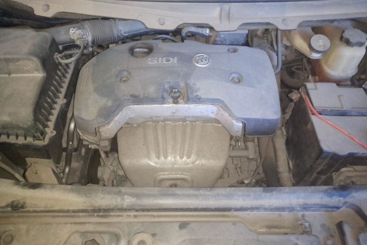 Used Buick GL8 2017 25S Comfort Version China V Standard Engine Bay