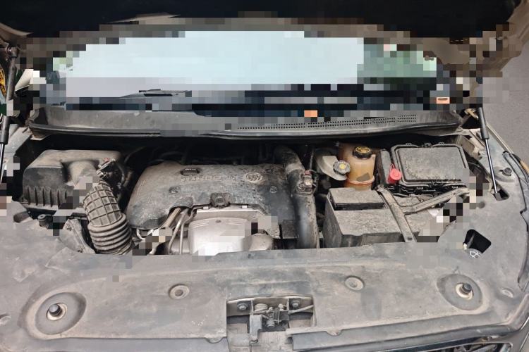 Used Buick GL8 2017 ES 28T Comfort Model China V Standard Engine Bay