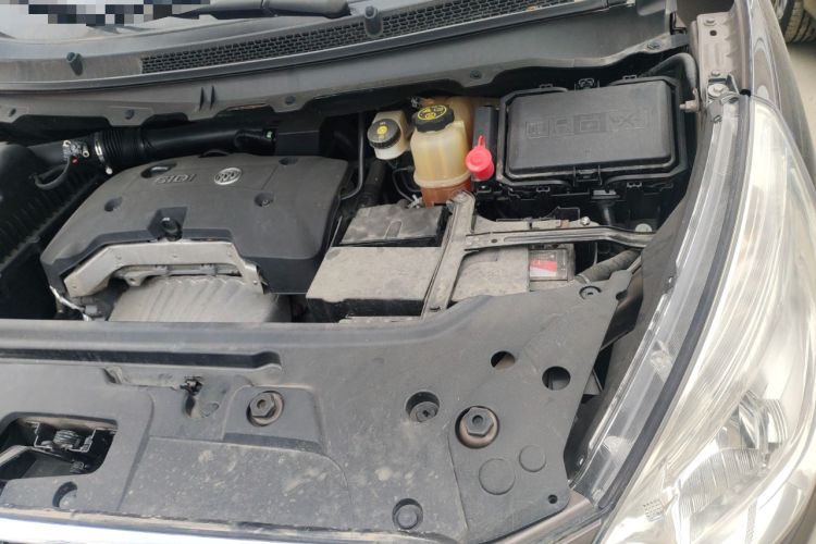 Used Buick GL8 2017 25S Comfort Version China V Standard Engine Bay Left