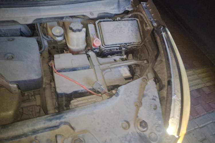 Used Buick GL8 2017 25S Comfort Version China V Standard Engine Bay Left