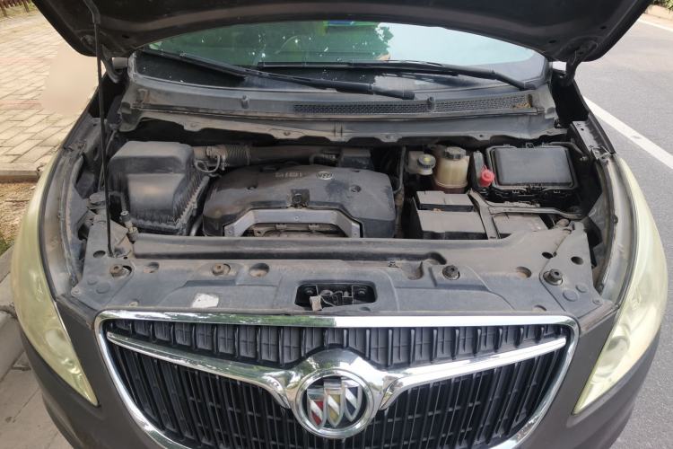 Used Buick GL8 2017 25S Luxury Version China V Standard Engine Bay