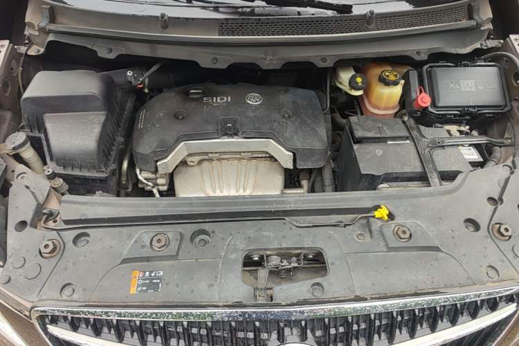 Used Buick GL8 2017 25S Comfort Version China V Standard Engine Bay