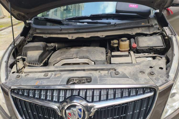 Used Buick GL8 2017 25S Comfort Version China V Standard Engine Bay