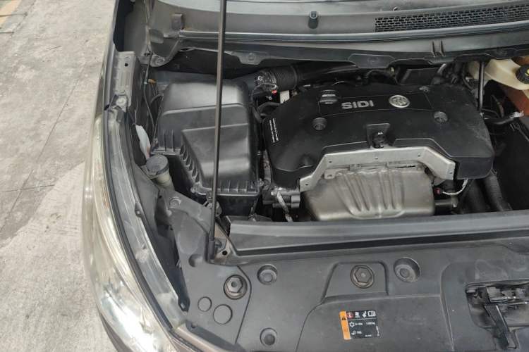 Used Buick GL8 2017 25S Luxury Version China V Standard Engine Bay Right