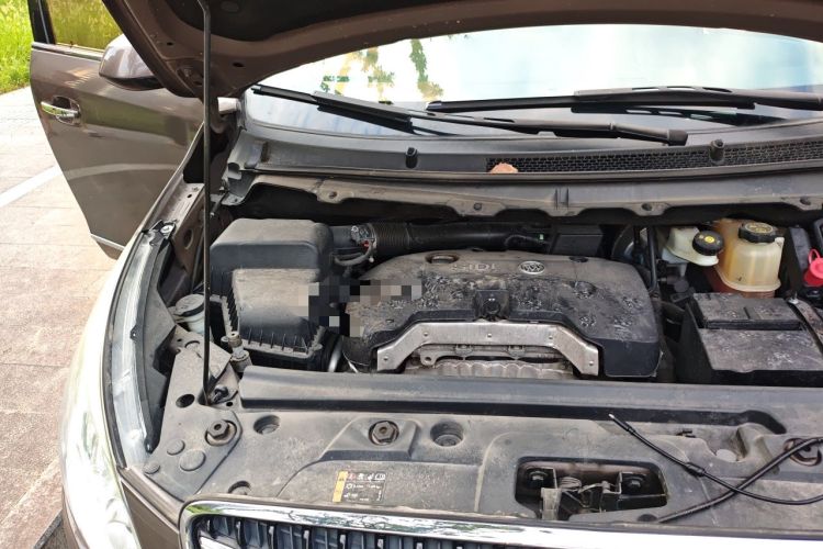 Used Buick GL8 2017 25S Prestige Version China V Standard Engine Bay Right