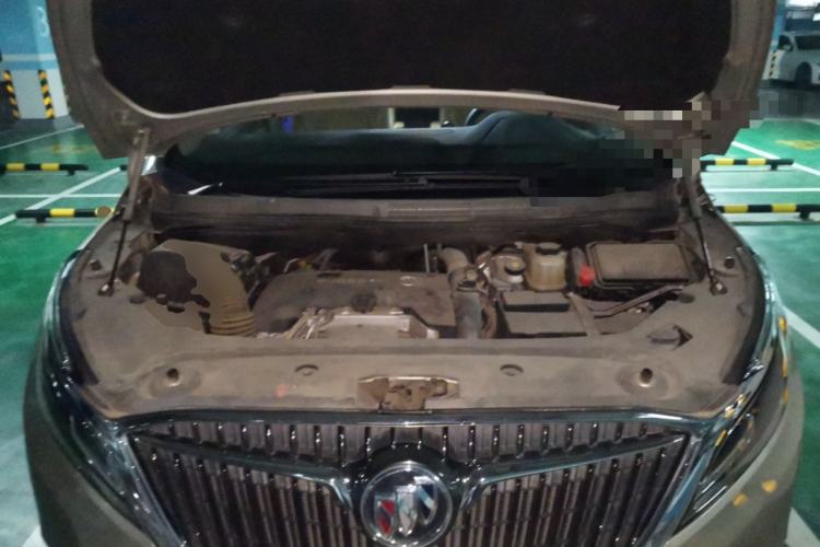 Used Buick GL8 2017 ES 28T Luxury Model China V Standard Engine Bay
