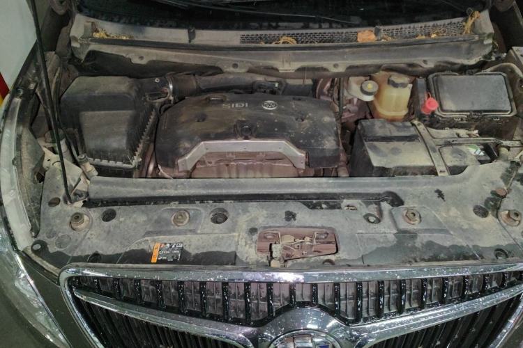 Used Buick GL8 2017 25S Prestige Version China V Standard Engine Bay