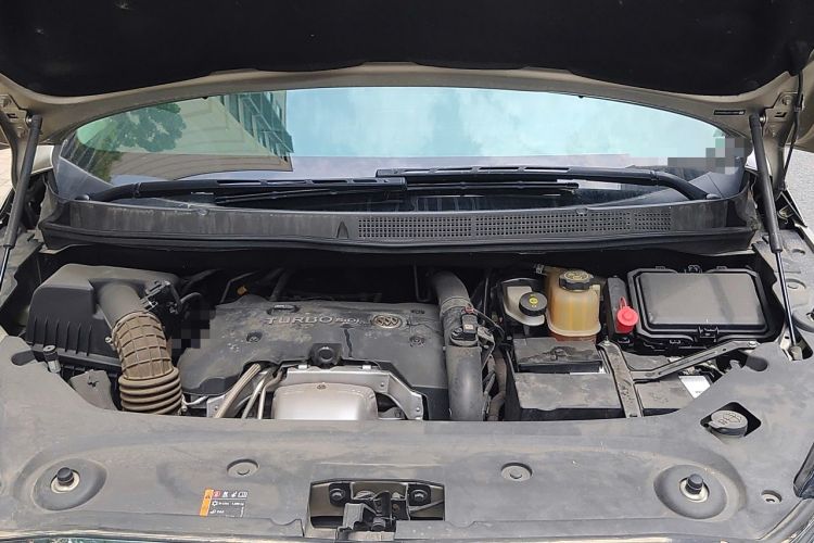 Used Buick GL8 2017 ES 28T Comfort Model China V Standard Engine Bay