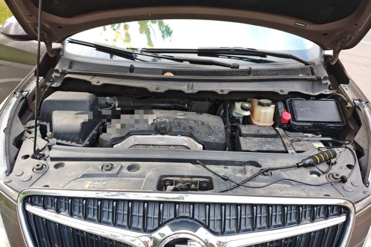 Used Buick GL8 2017 25S Prestige Version China V Standard Engine Bay