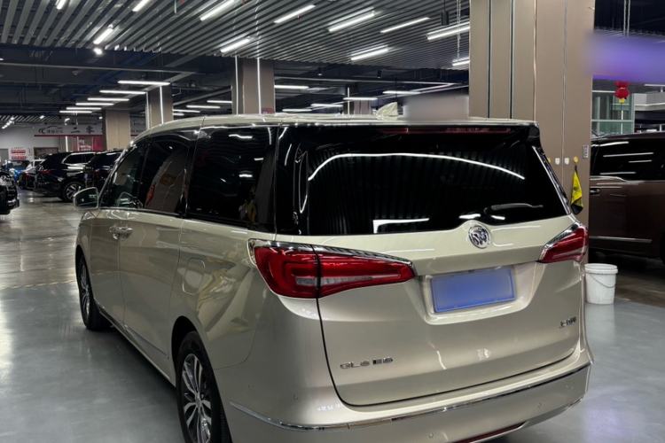 Used Buick GL8 2017 ES 28T Flagship Model China V Standard Exterior 1
