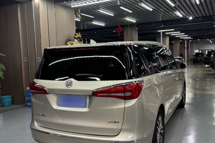 Used Buick GL8 2017 ES 28T Flagship Model China V Standard Exterior 3