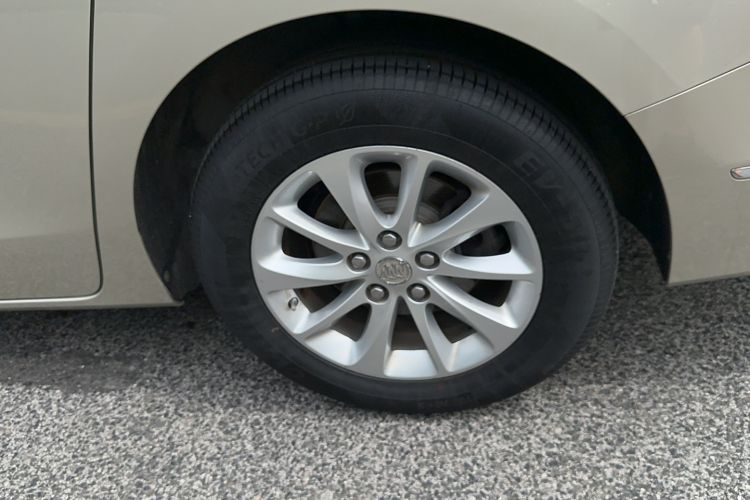 Used Buick GL8 2017 ES 28T Comfort Model China V Standard Exterior 6