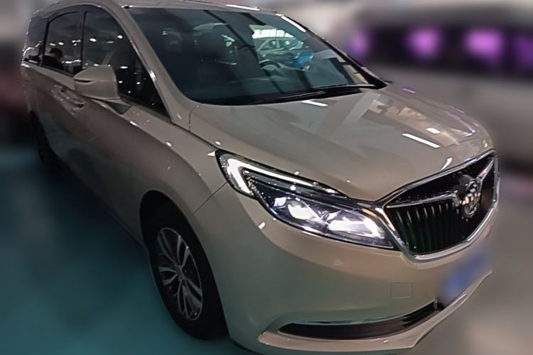 Used Buick GL8 2017 ES 28T Luxury Model China V Standard Front Right 45 Deg