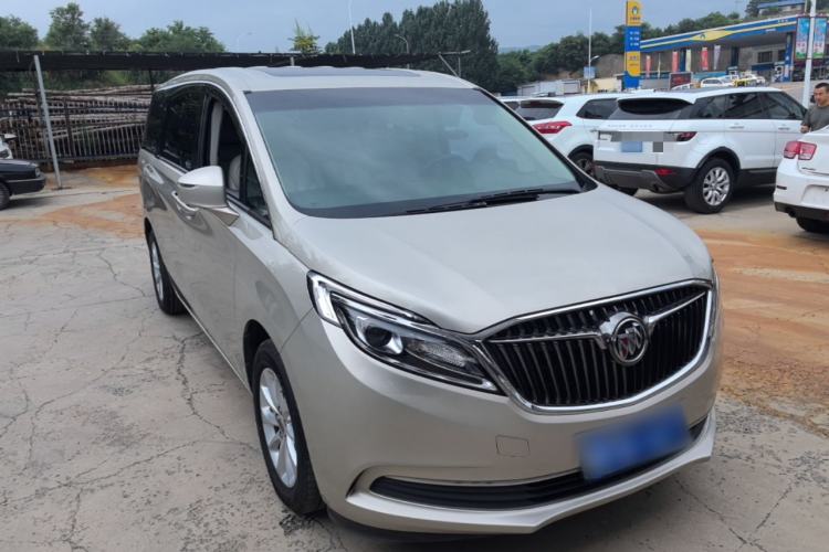 Used Buick GL8 2017 ES 28T Comfort Model China V Standard Front Right 45 Deg