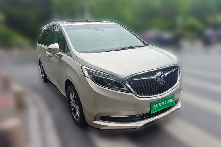 Used Buick GL8 2017 ES 28T Flagship Model China V Standard Front Right 45 Deg