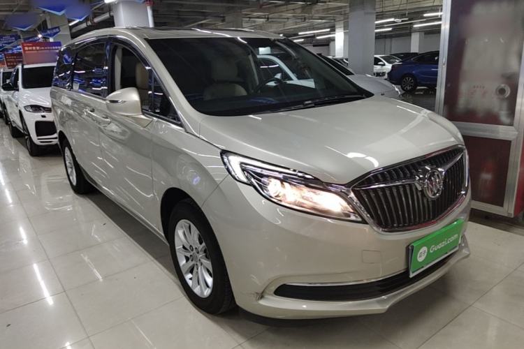 Used Buick GL8 2017 ES 28T Comfort Model China V Standard Front Right 45 Deg