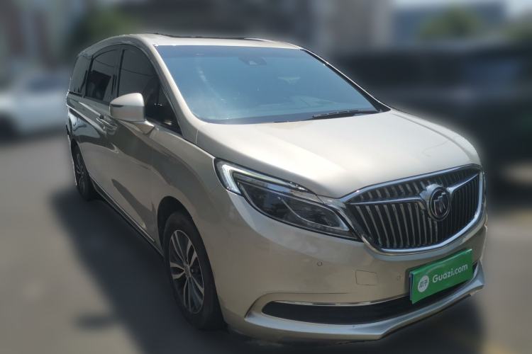 Used Buick GL8 2017 ES 28T Flagship Model China V Standard Front Right 45 Deg