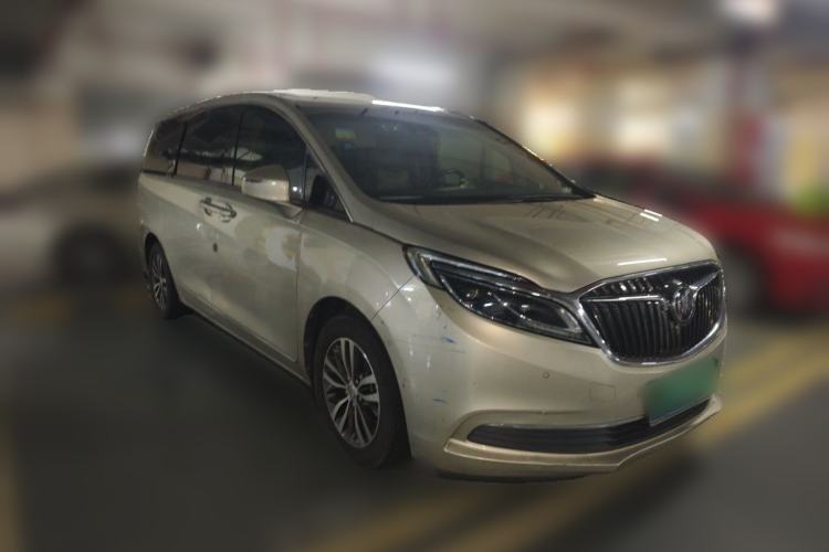 Used Buick GL8 2017 ES 28T Flagship Model China V Standard Front Right 45 Deg