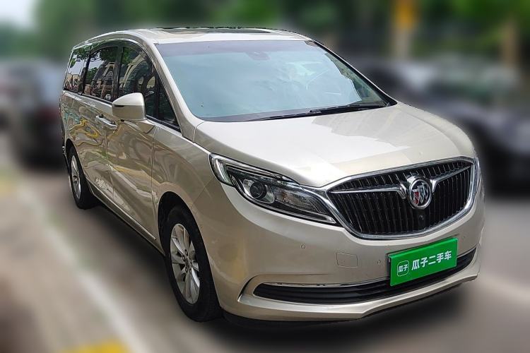Used Buick GL8 2017 ES 28T Comfort Model China V Standard Front Right 45 Deg