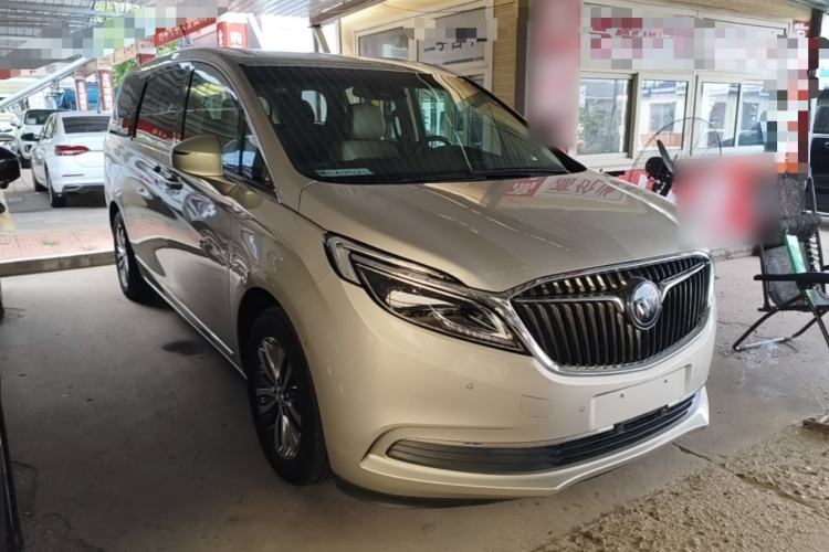 Used Buick GL8 2017 ES 28T Flagship Model China V Standard Front Right 45 Deg