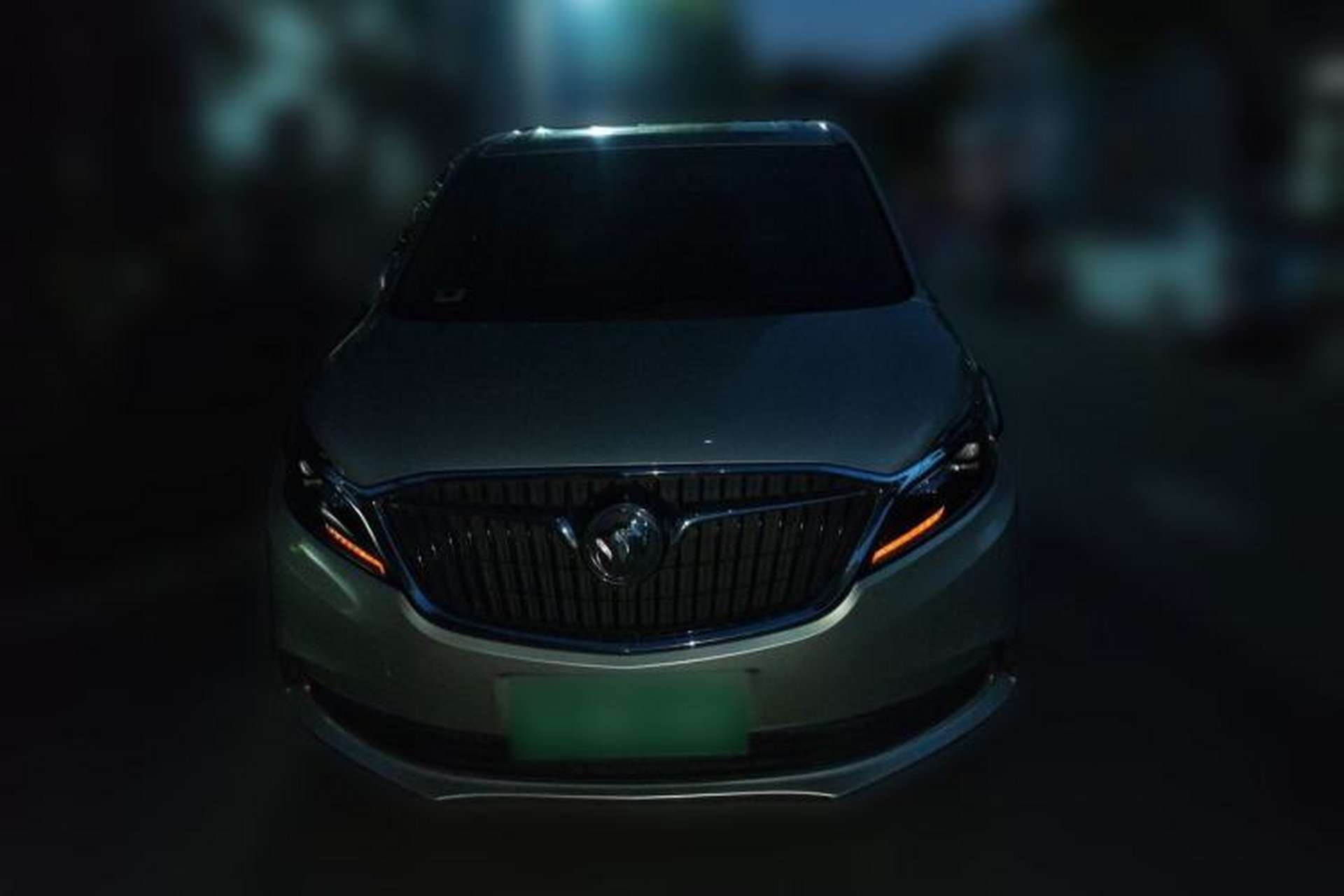 Used Buick GL8 2017 ES 28T Luxury Model China V Standard Front