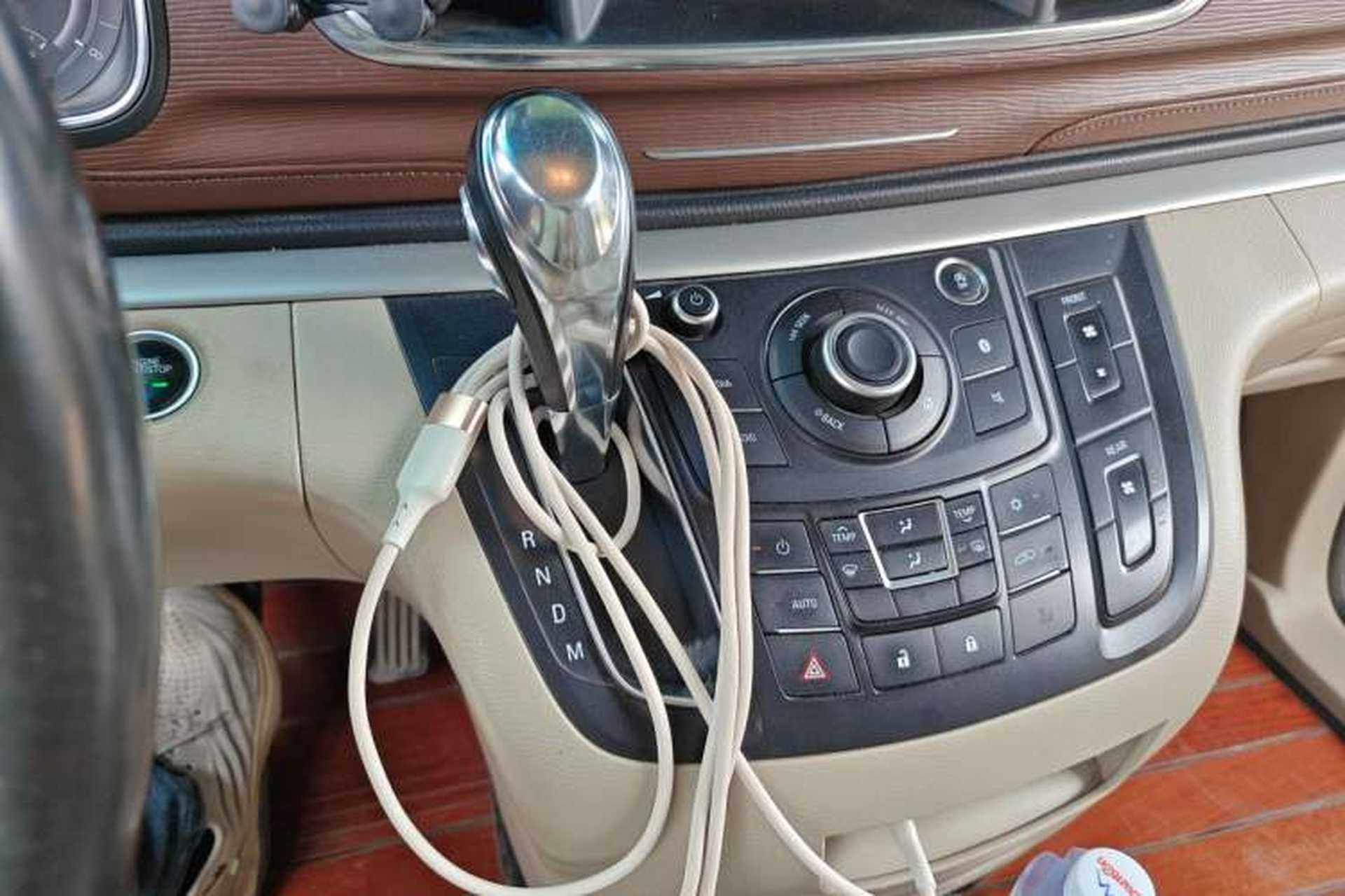 Used Buick GL8 2017 25S Luxury Version China V Standard Gear Lever