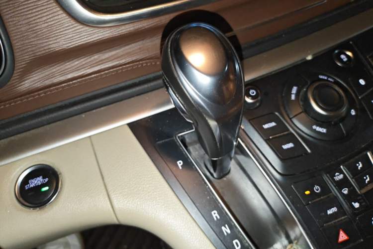 Used Buick GL8 2017 25S Prestige Version China V Standard Gear Lever