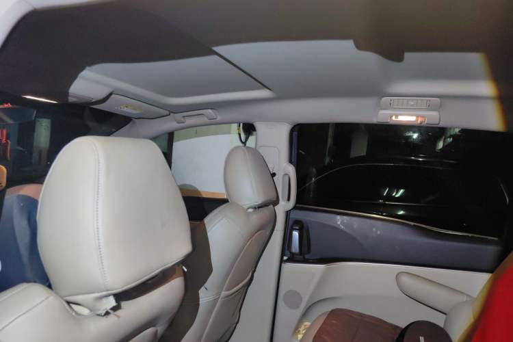 Used Buick GL8 2017 25S Comfort Version China V Standard Headliner