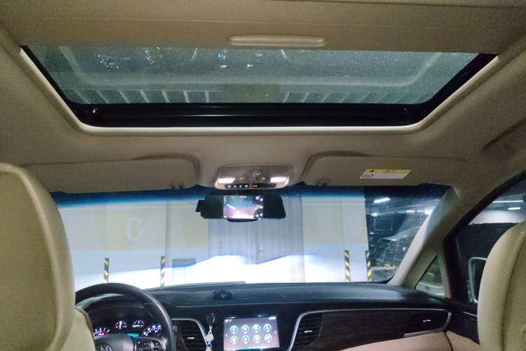 Used Buick GL8 2017 ES 28T Luxury Model China V Standard Headliner